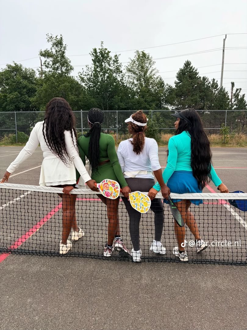 Her Circle NL — Pickleball team